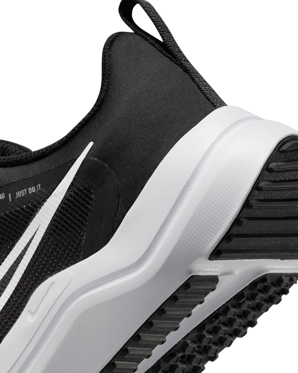 Womens Nike Downshifter 12 Shoes Black/ White