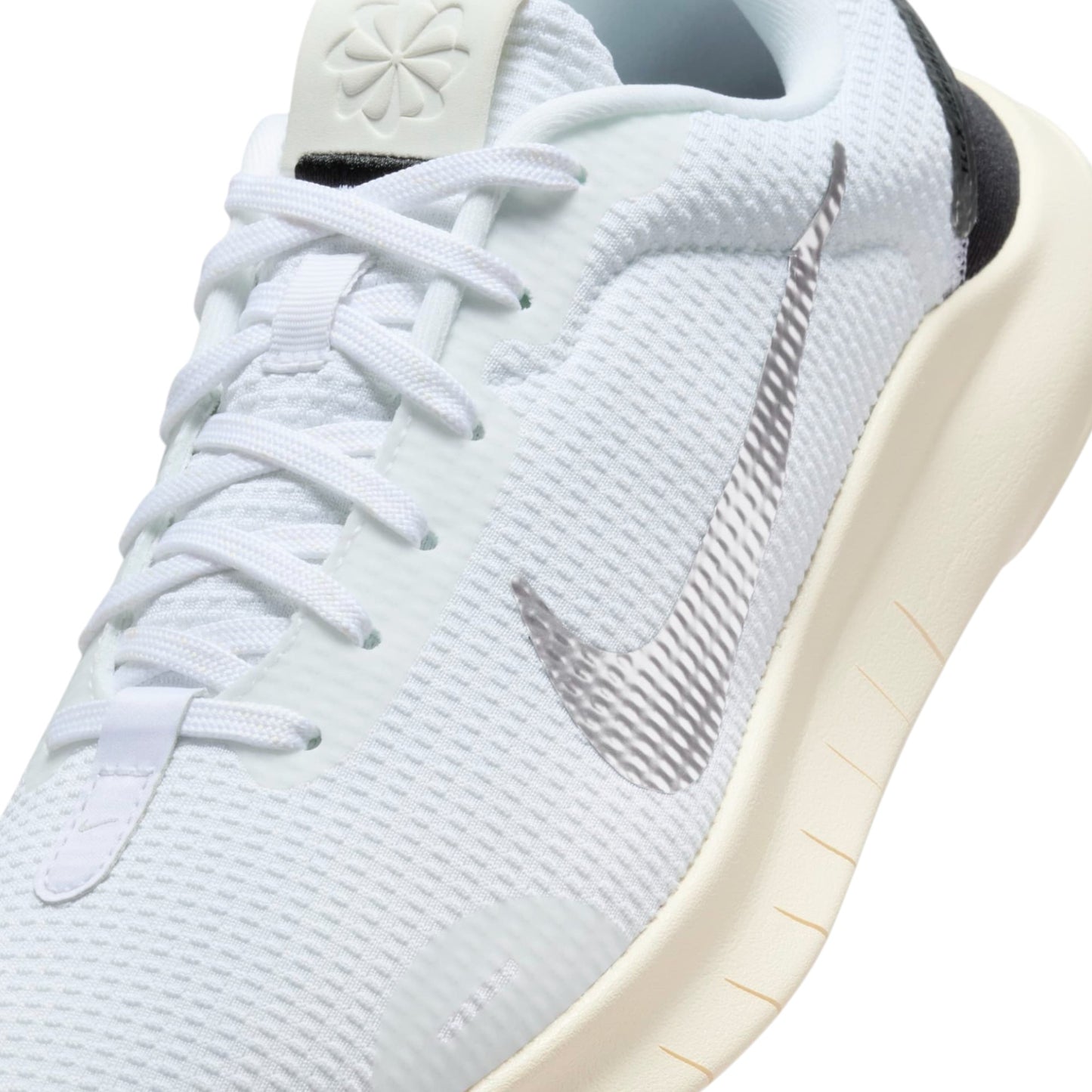 Womens Nike Flex Experience Run 12 Shoes White/Silver