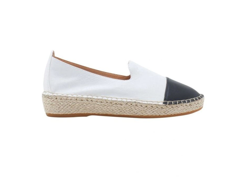 Womens Hush Puppies Banu White/Black Flats Casual Leather Shoes