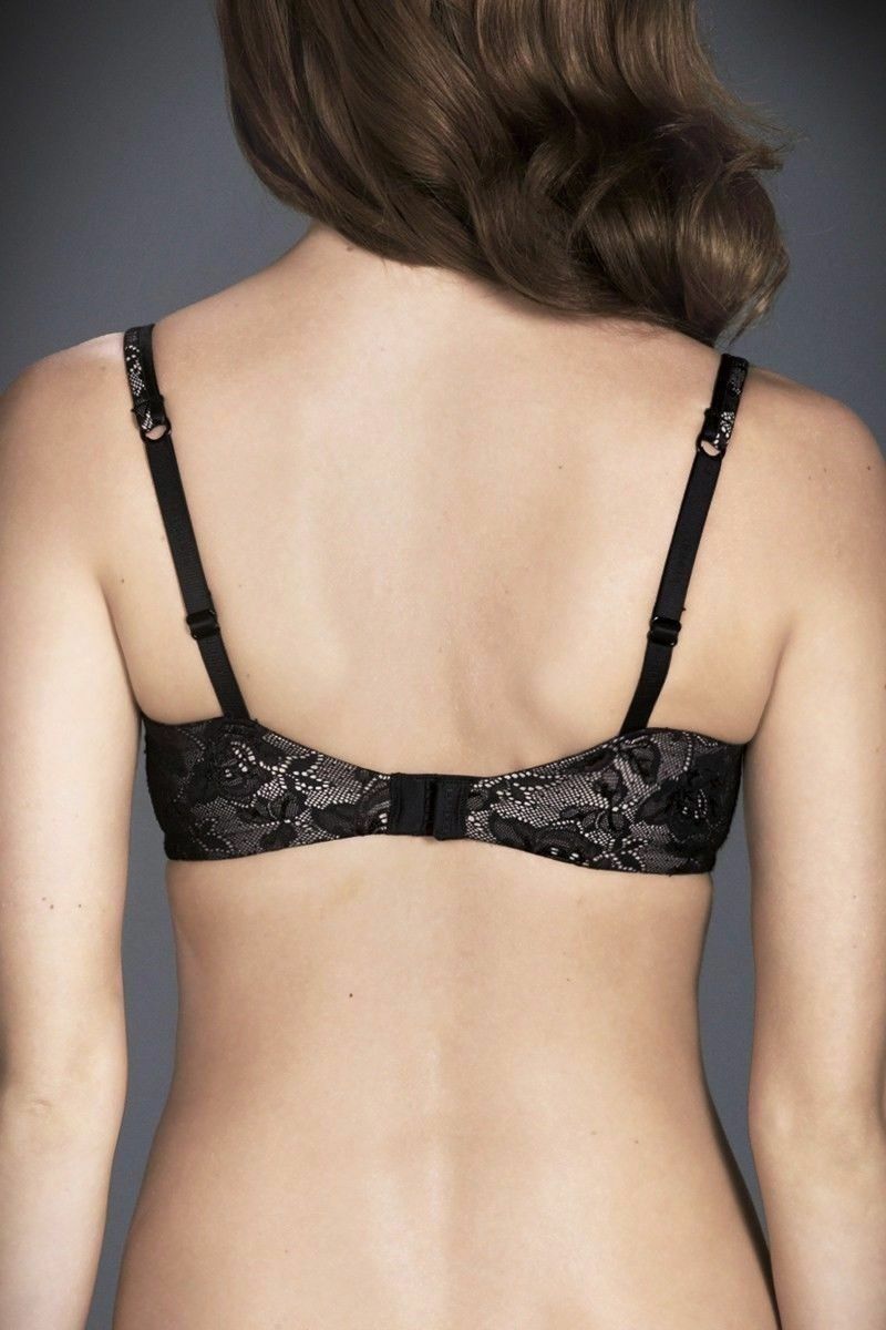 Berlei Womens Lady Barely There Lace Contour Bra Black & Soft Powder Ivory Y238s