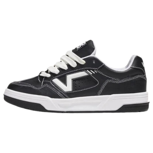 Mens Vans Upland Shoes Black/White