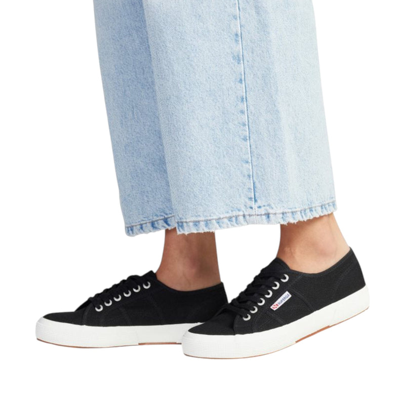 Unisex Adults Superga 2750 Cotu Classic Shoes Black/White