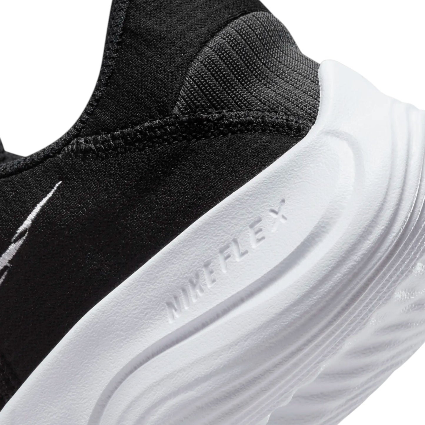 Womens Nike Flex Experience Run 11 Next Nature Shoes Black/ White