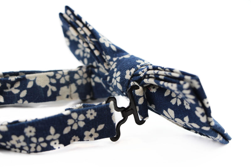 Mens Navy & White Flowers Cotton Bow Tie & Pocket Square Set - Zasel Home of Big Brands