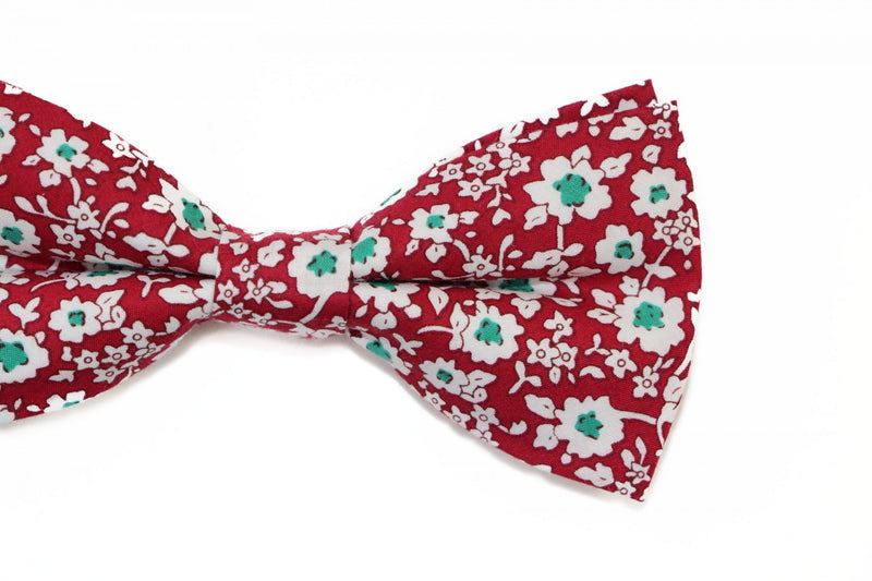 Mens Red With White & Green Flowers Cotton Bow Tie & Pocket Square Set - Zasel Home of Big Brands